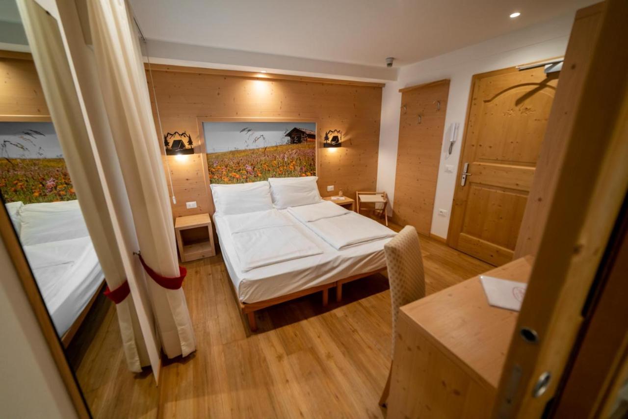 Hotel Al Sole Mountain Chic Folgaria Pokoj fotografie