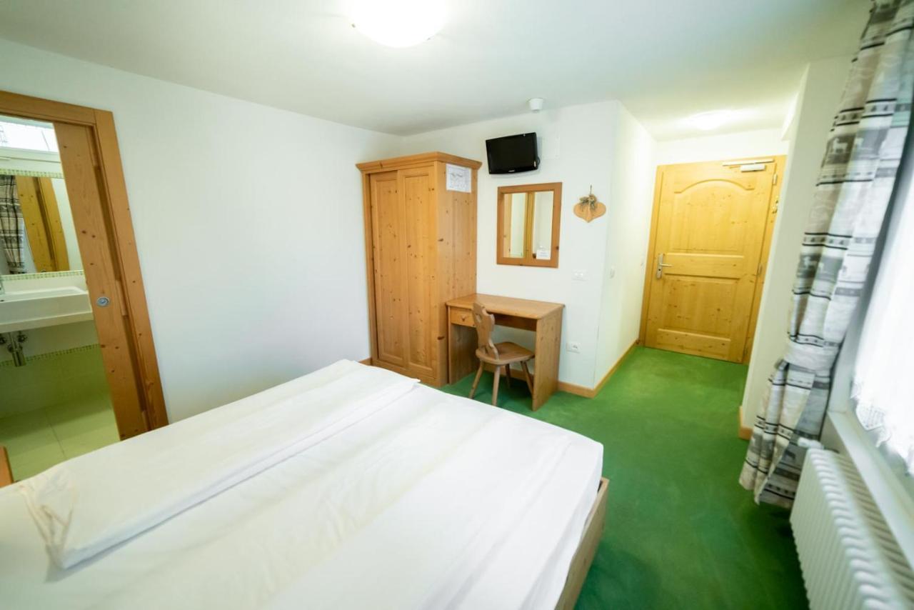 Hotel Al Sole Mountain Chic Folgaria Pokoj fotografie