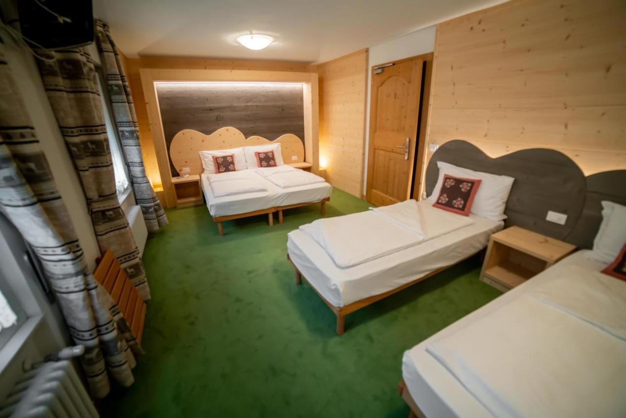Hotel Al Sole Mountain Chic Folgaria Pokoj fotografie