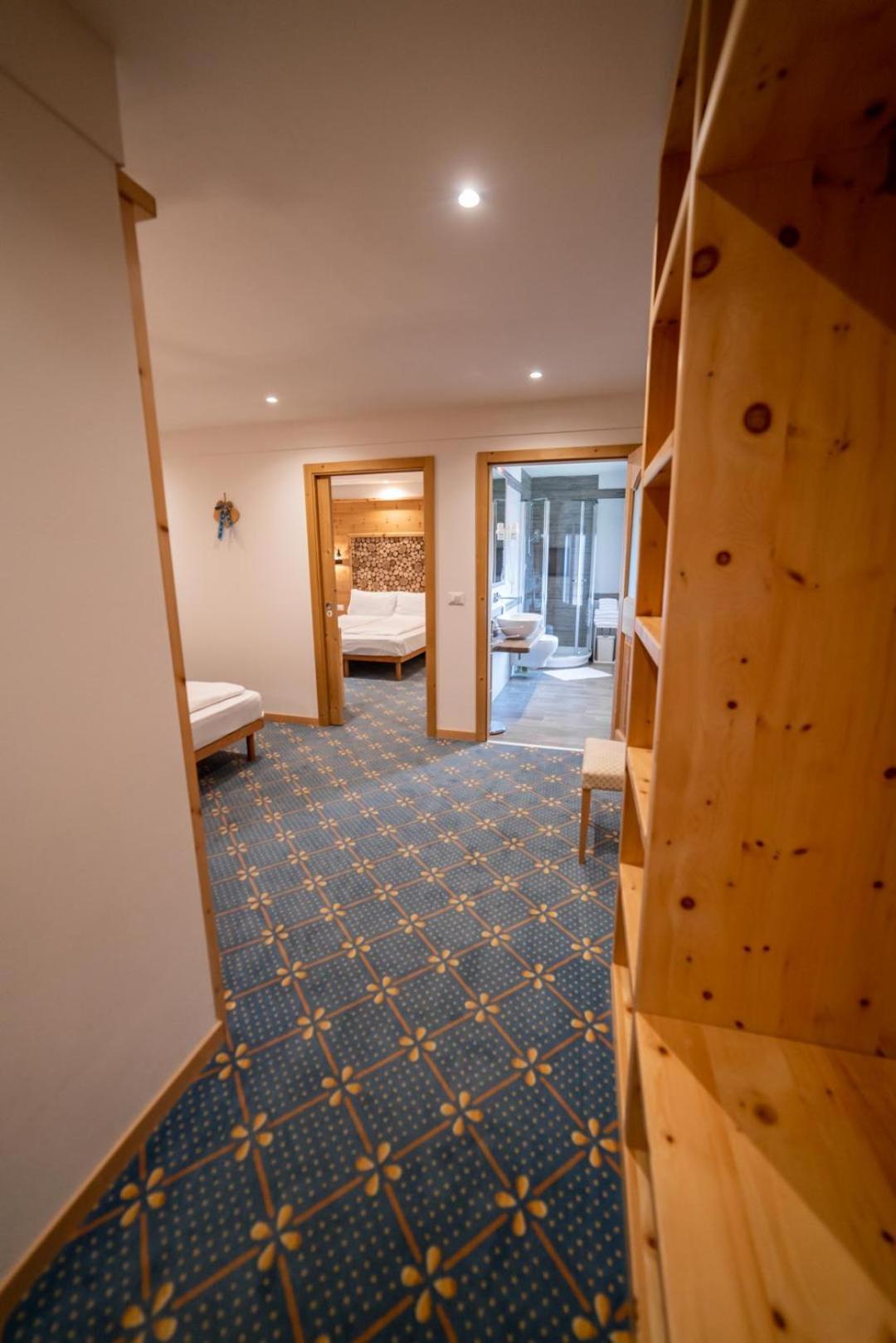 Hotel Al Sole Mountain Chic Folgaria Pokoj fotografie